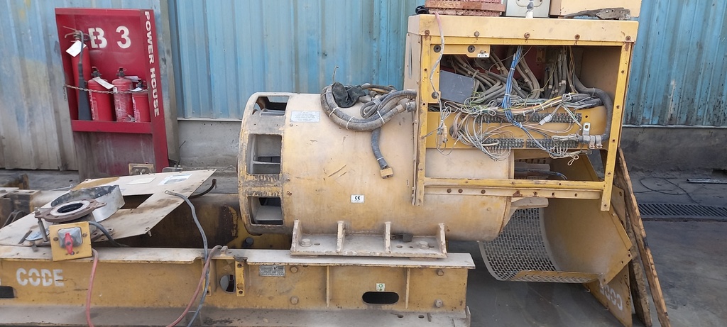 مولد ديزل generators CAT 3412 (577KVA)