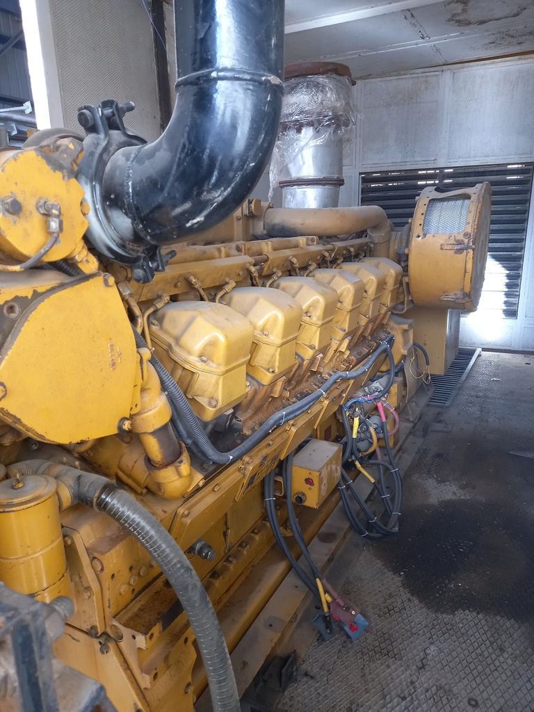 مولد ديزلDiesel generators CAT 3512(1077KVA)